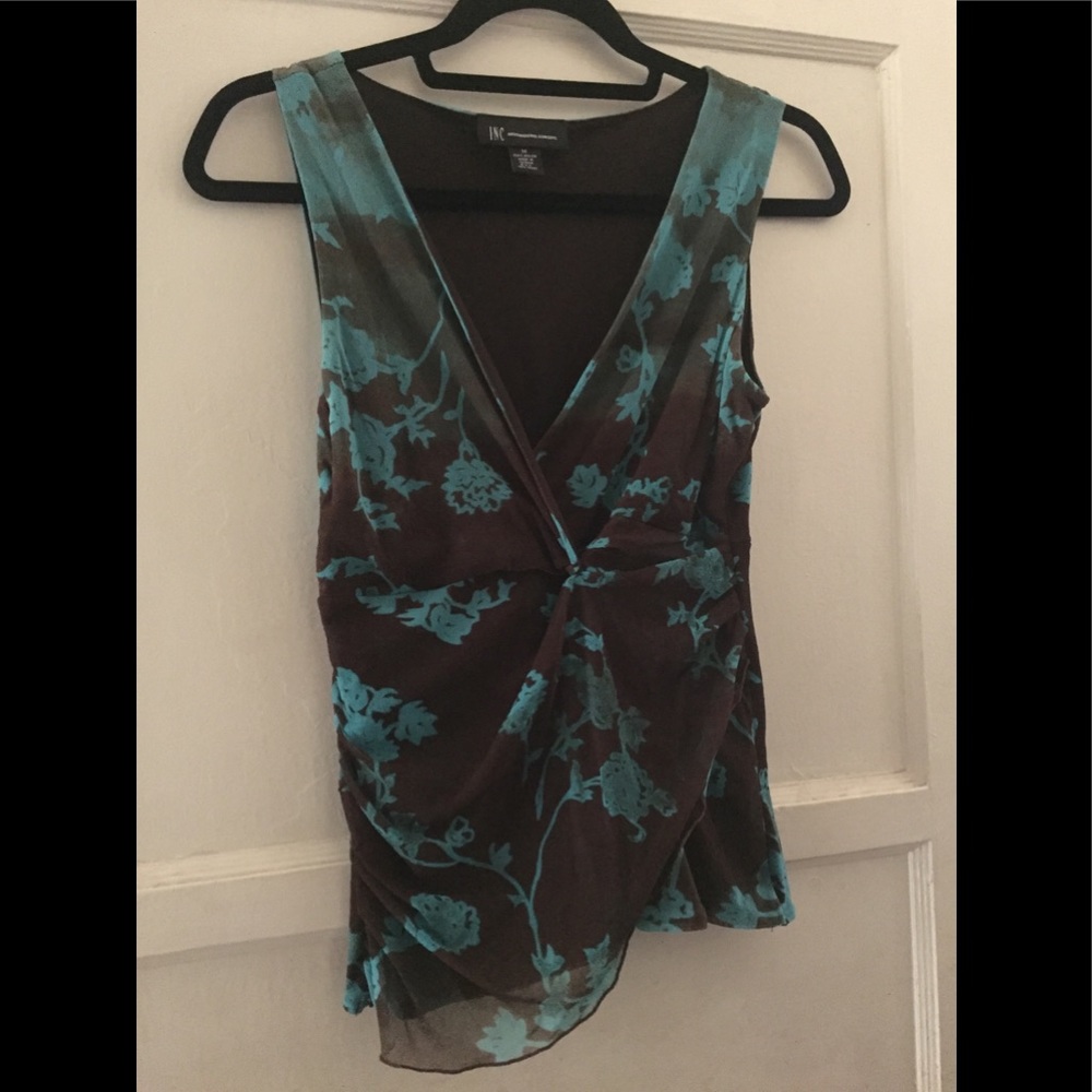 INC International concepts top